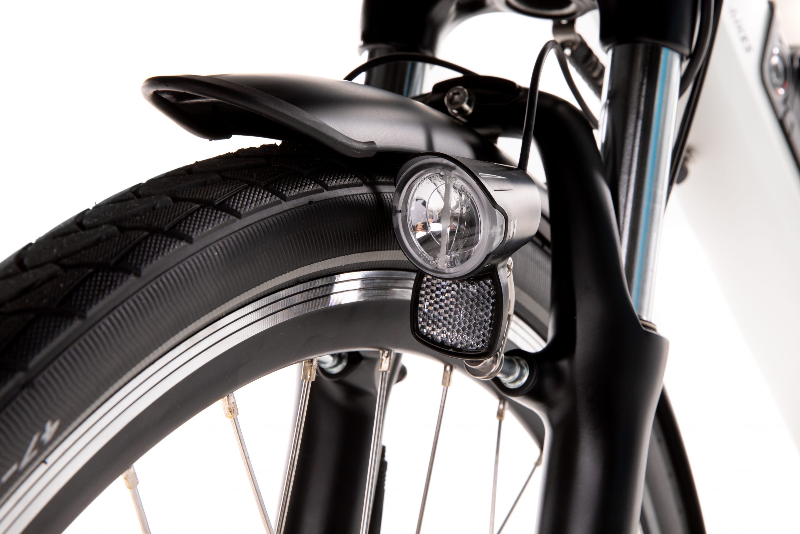 Bazz E-bike type 3.0 detail voorlicht
